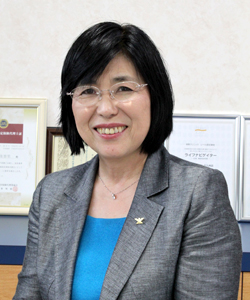 橋本美登里